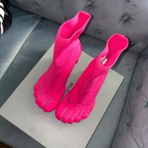 New Pink Balenciaga Womens Size:39